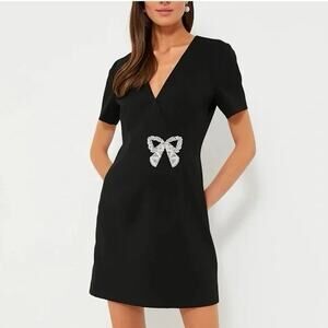 Elegant Black Maxi Dress with Bow Detail